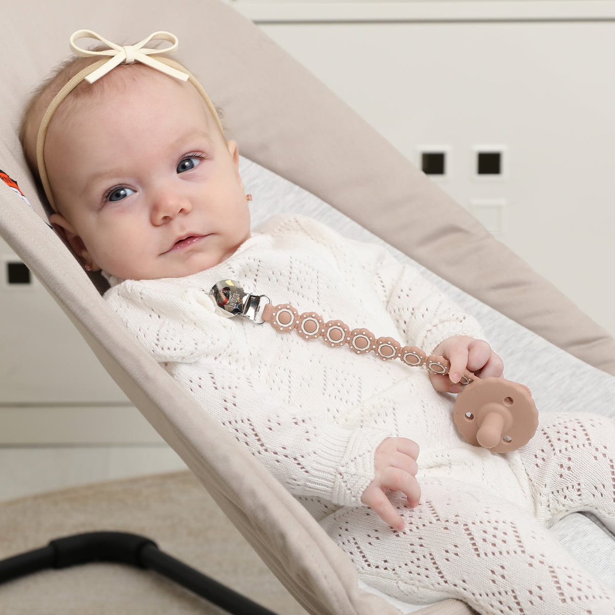 Poppy Pacifier Clip - Mauve